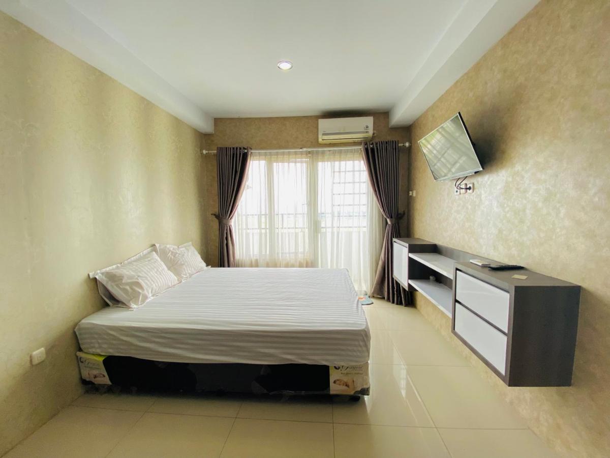 Hozby Skyview Setiabudi Suites Sunggal Buitenkant foto